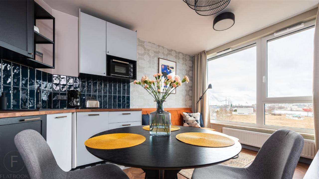 Flatbook - City Center Apartments Chlebova With Gym 그단스크 외부 사진