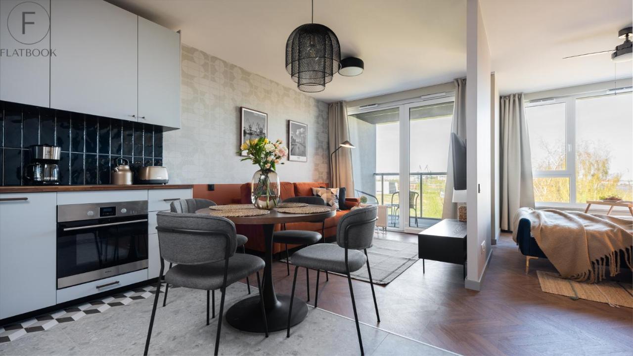 Flatbook - City Center Apartments Chlebova With Gym 그단스크 외부 사진